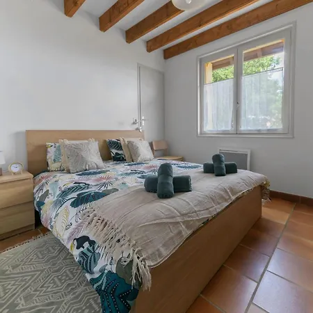 Maison Berylune - Maison 2 Chambres Avec Parking Et Jardin Abrest