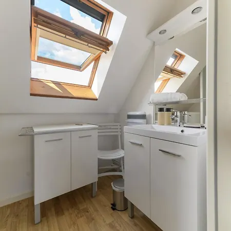 Maison Berylune - Maison 2 Chambres Avec Parking Et Jardin * Abrest