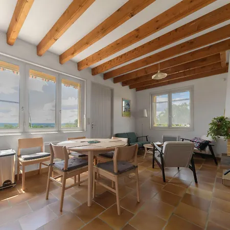 Holiday home Maison Berylune - Maison 2 Chambres Avec Parking Et Jardin