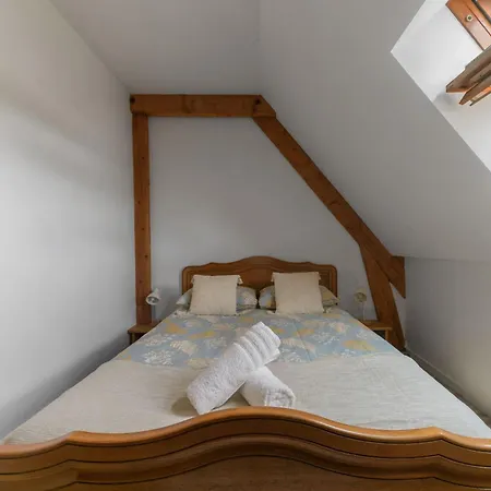 Maison Berylune - Maison 2 Chambres Avec Parking Et Jardin Abrest